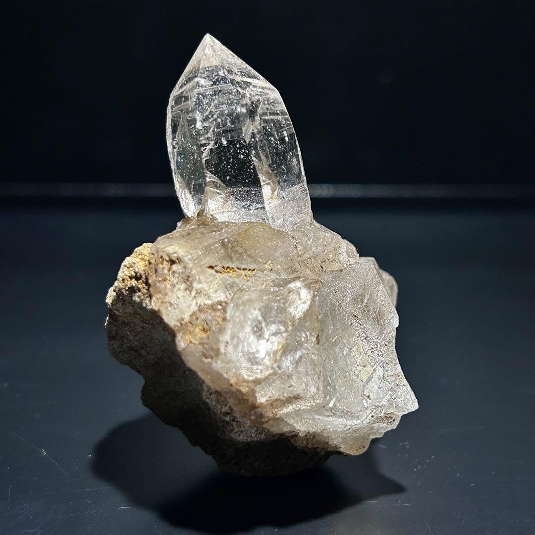 ガネーシュヒマールラパ産 溝が刻まれたクリアポイント 【公式通販】